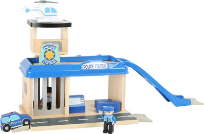 Poste de police personnalisable en bois et ses accessoires small foot